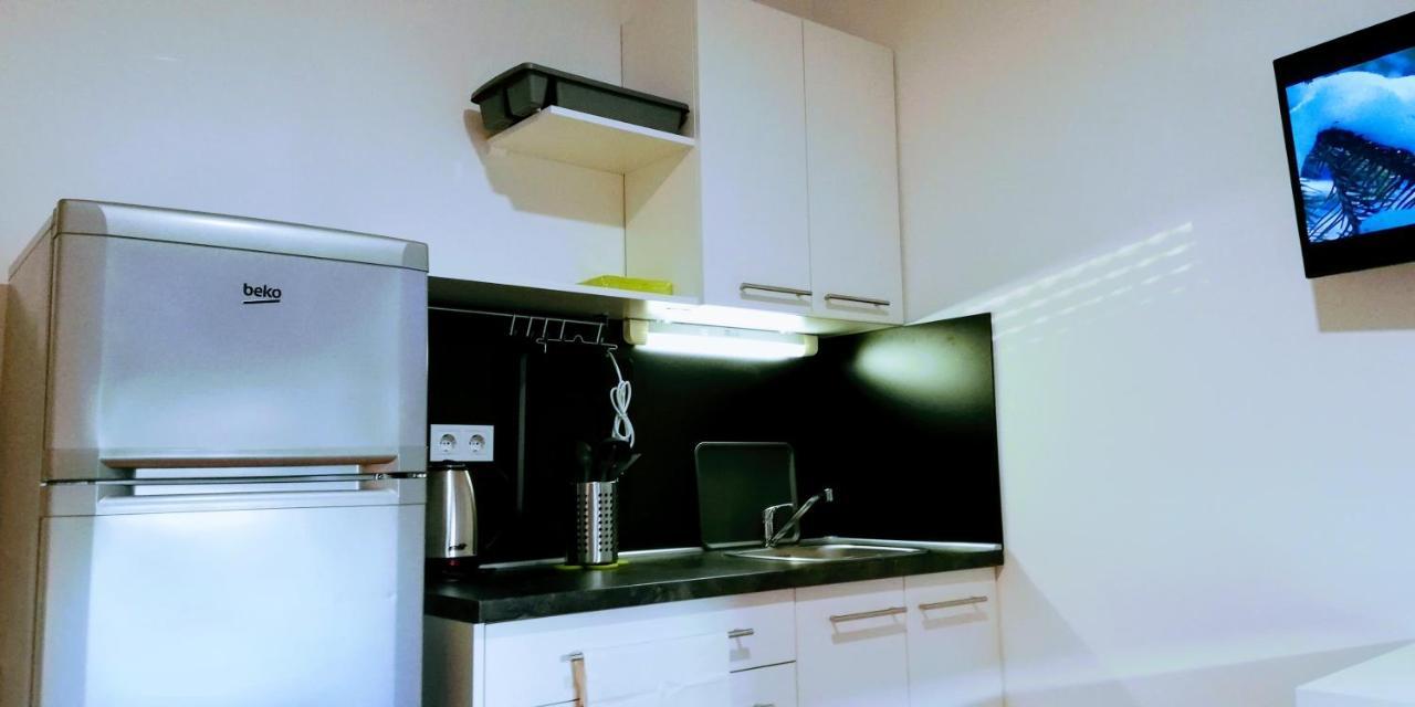 Pula Center Green Park Apartments And Rooms Esterno foto